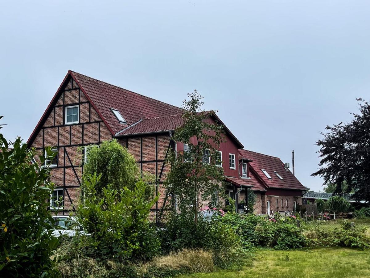 Op'N Doerp Apartments Barsbek Exterior photo